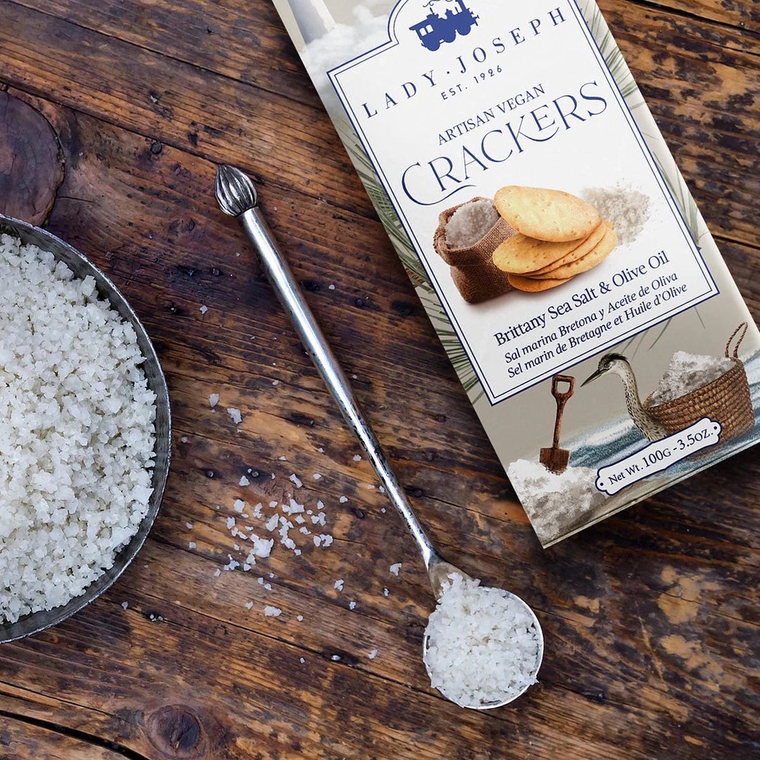 Los auténticos crackers de Lady Joseph de sal marina bretona y aceite de oliva, totalmente veganos. Perfectos para tus aperitivos en d'12 gourmet.