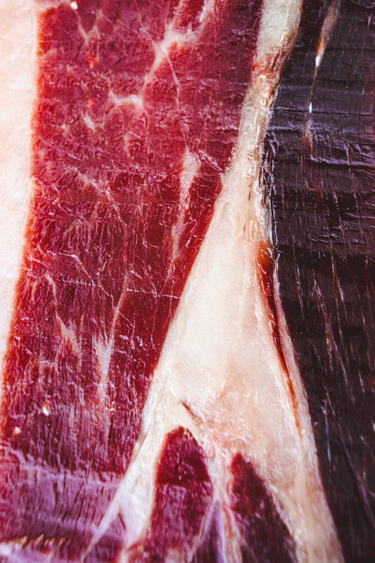 El mejor jamón de cebo de campo 50% ibérico lo encontrarás en D'12 Gourmet. Directamente de la Dehesa de Salamanca el mejor producto gourmet del mercado.