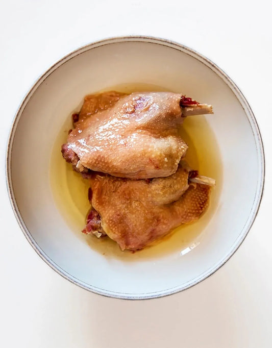 Muslo de pato en confit los mejores del mercado para tus platos gourmet, disponibles en D'12 Gourmet.