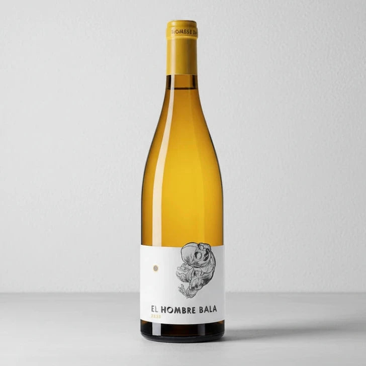 Botella de vino blanco Hombre Bala de la variedad Albillo Real de la bodega Comando G