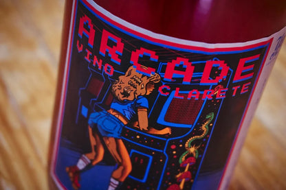 Vino clarete espumoso surge de la unión de cervezas Yakka y Bizarría wines. Realizado de forma ancestral pero con una estética que no deja indiferente a nadie. Producto de Murcia en D'12 Gourmet.