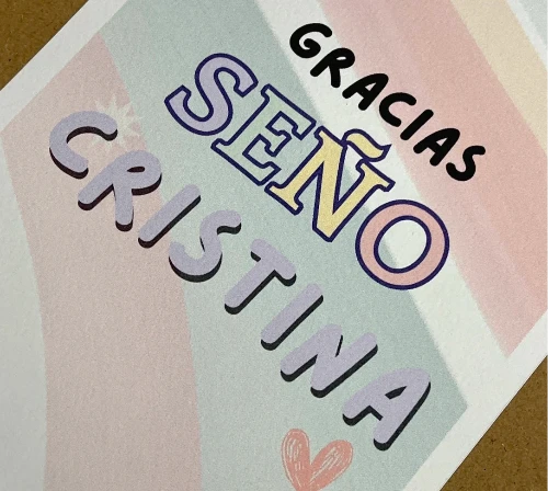 Caja personalizada de D'12 Gourmet para la maestra Cristina